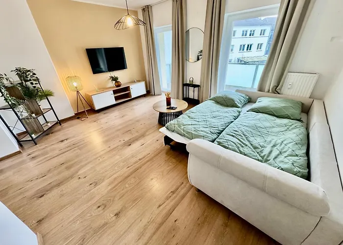 Fewo-palmtrees 3 - Grosse Und Moderne 2 Zimmerwohnung Mit Sued-west Balkon In Gladbeck-mitte Naehe Movie Park Und Arena Aufschalke * 格拉德贝克